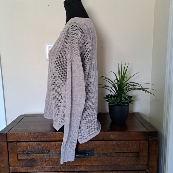 American Eagle Knit Sweater Brown Size Medium Lightweight Round Neck - Picture 4 of 13